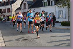 02 Marathon Cheverny 292 * 680 x 453 * (148KB)
